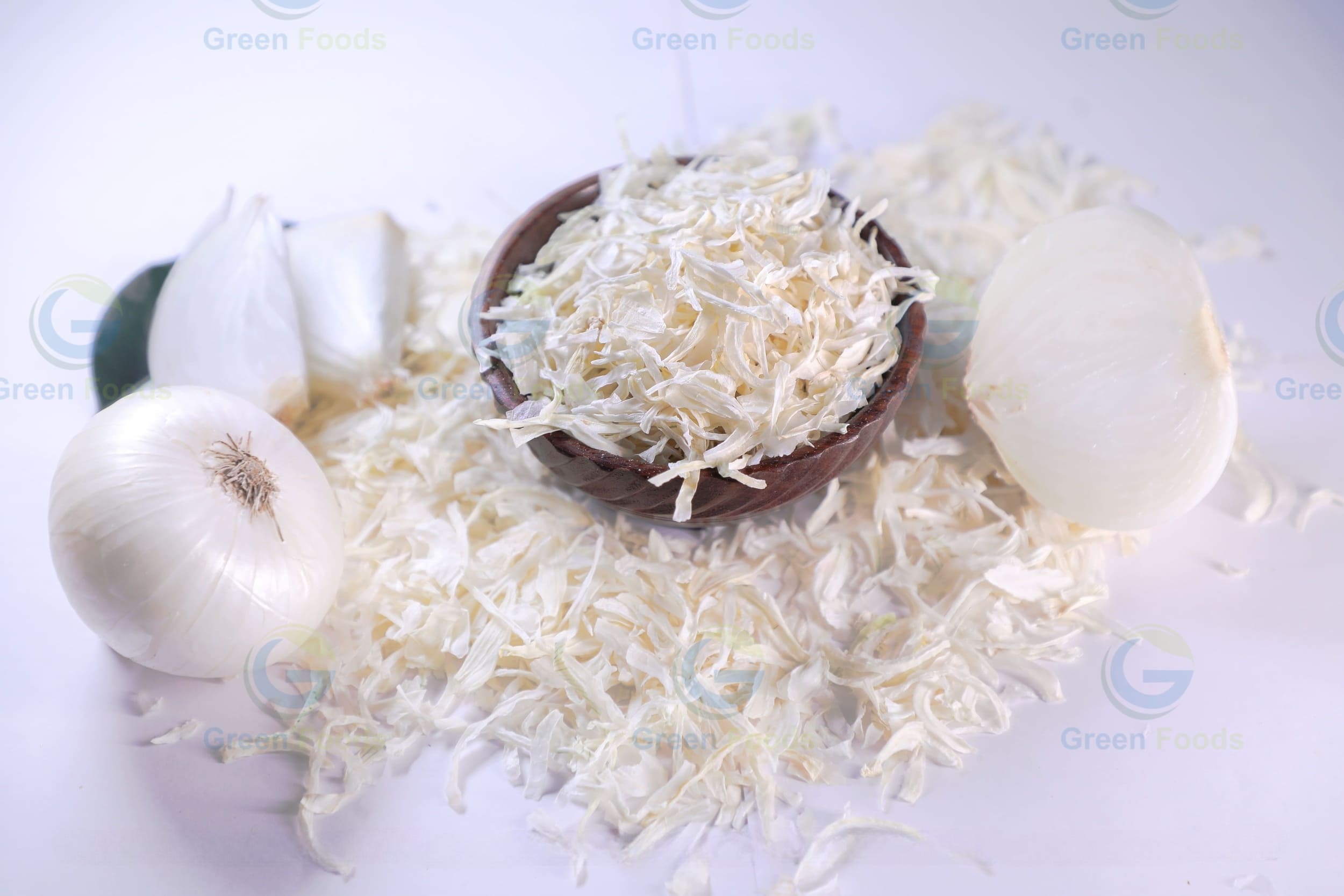 dehydrated white onion flakes